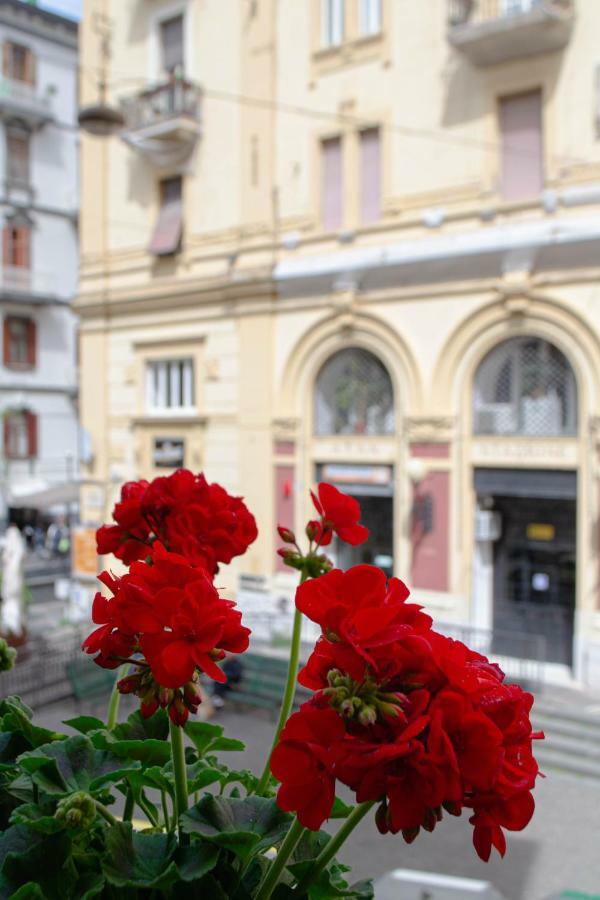 Il Balcone Sulla Piazza Villa Nápoly Kültér fotó