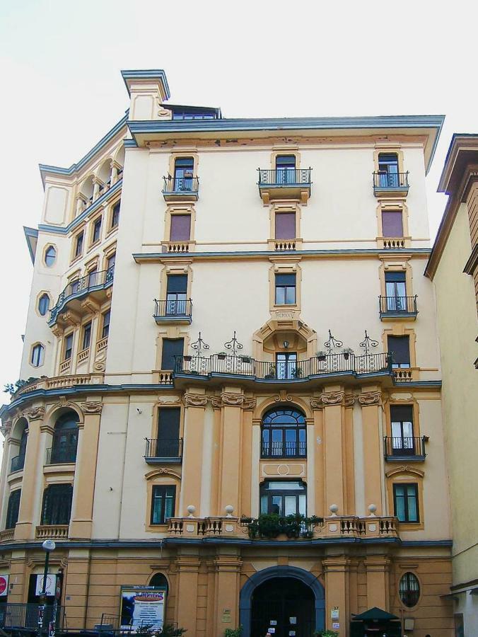 Il Balcone Sulla Piazza Villa Nápoly Kültér fotó